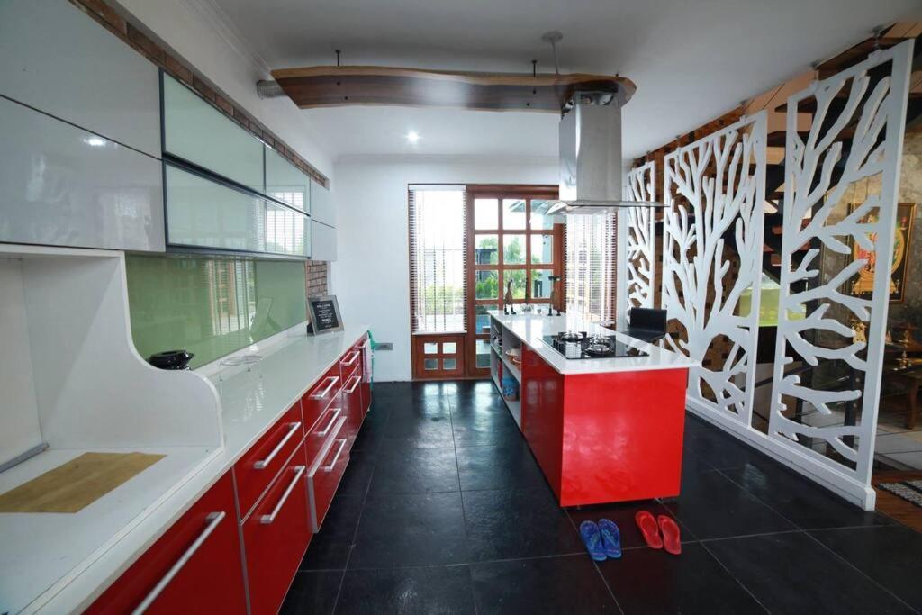 Varaa Villa Мисор Екстериор снимка